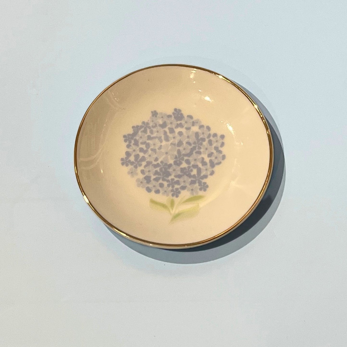 Tiny Hydrangea Trinket Tray (White)